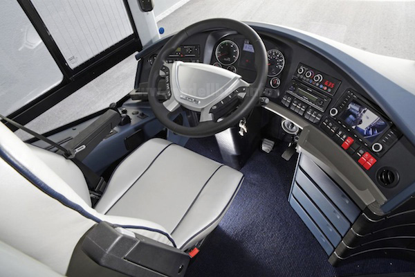 Neoplan Skyliner 2011 Cockpit modellbus info