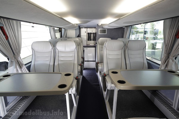 Neoplan Skyliner 2011 Unterdeck modellbus info