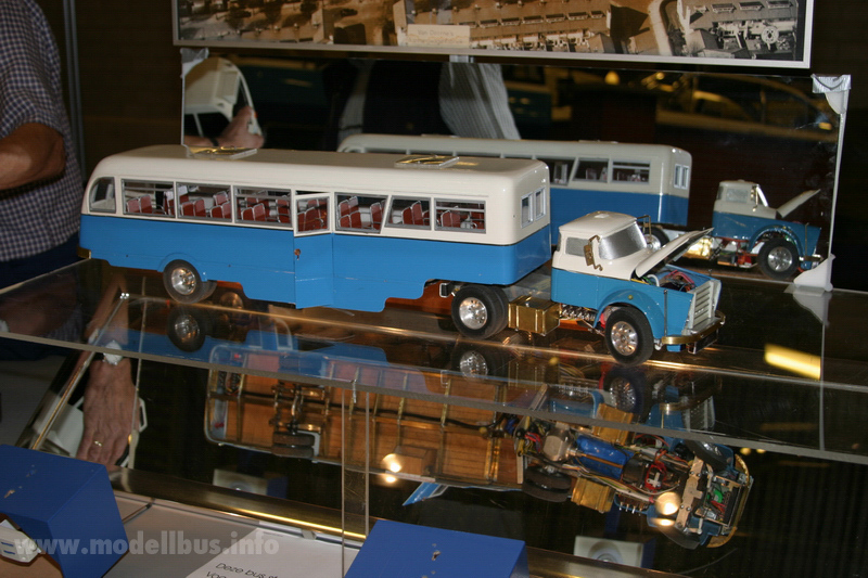 DAF 80 Jahre Bus modellbus info