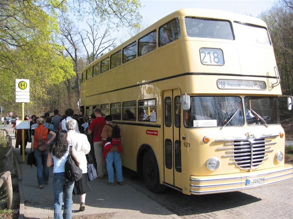 Bssing D2U modellbus.info