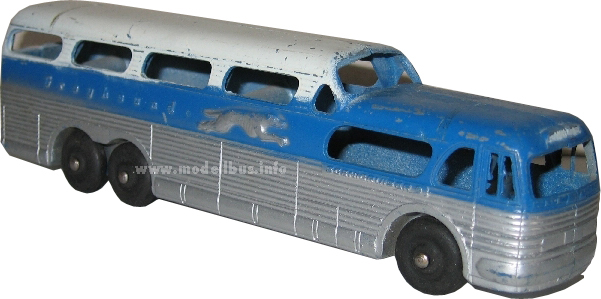 GMC PD4501 Scenicruiser modellbus.info