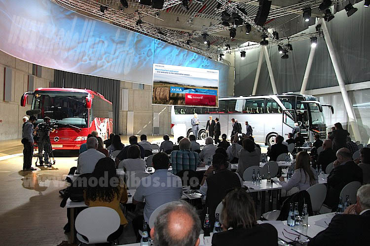 Presse Preview Carl Benz Arena Stuttgart Mercedes-Benz Kortrijk 2013 modellbus.info