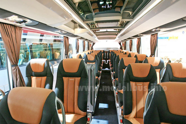 Setra TopClass 500 Fahrgastraum Kortrijk 2013 modellbus.info