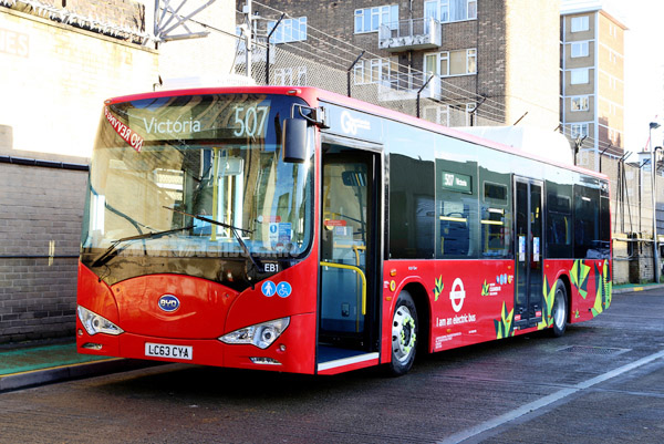 Build Your Dream K9 eBus London modellbus.info