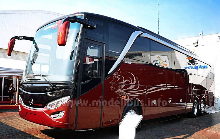 Adi Putro Jetbus IIMS 2014 - modellbus.info