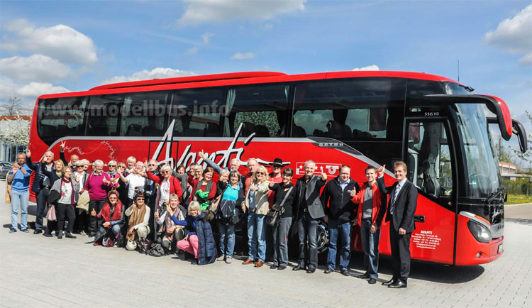 Weltreisende treffen Bus: Wiedersehen in Ulm - modellbus.info