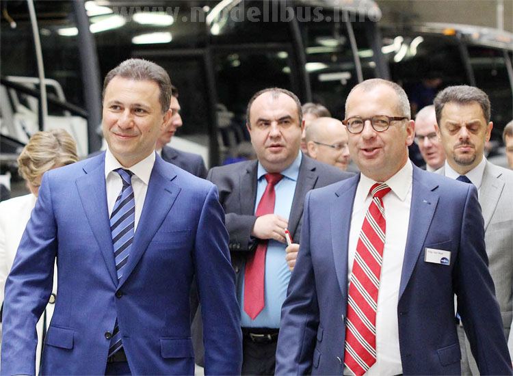 Nikola Gruevski und Filip Van Hool - modellbus.info