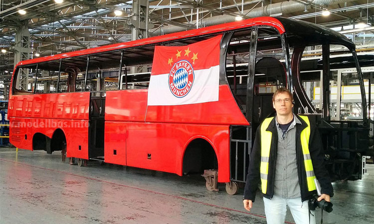 Neuer FCB-Mannschaftsbus mit Sascha Böhnke Ankara - modellbus.info