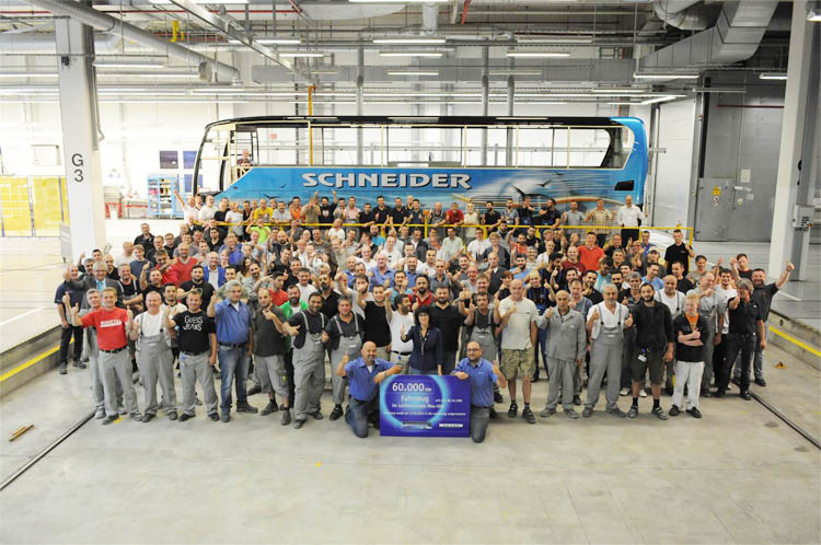 60.000ster Omnibus lackiert Setra - modellbus.info