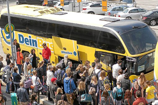 DeinBus meldet Insolvenz an - modellbus.info