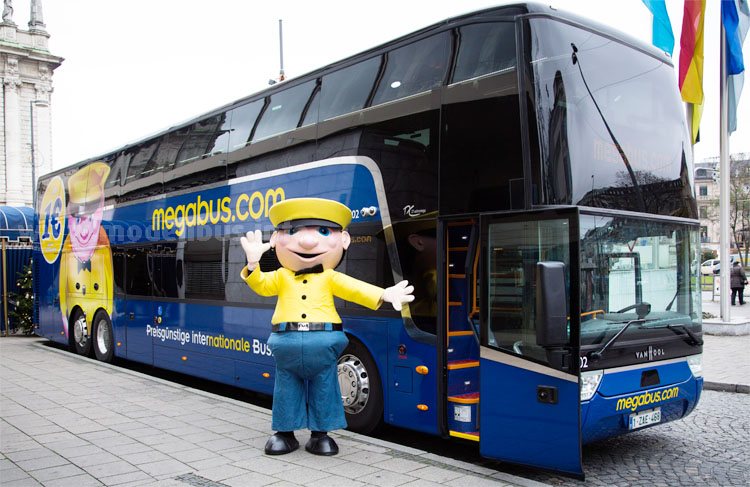 MegaBus Premiere in Deutschland - modellbus.info