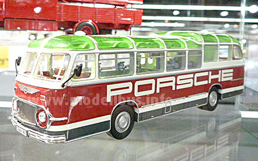 Schuco Neoplan FH 11 Renndienstwagen - modellbus.info
