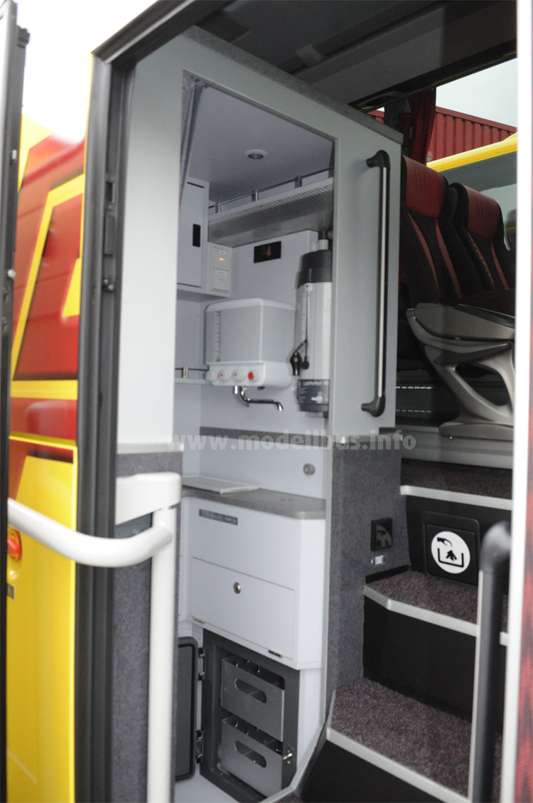 Stehkche Setra S 516 HD Grafs Reisen - modellbus.info