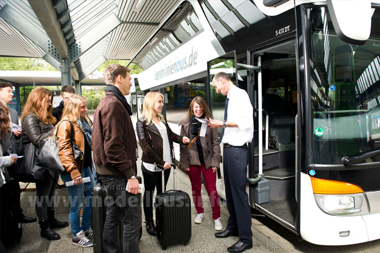 Bahnticket im Fernbus - Martin Moritz Berlinlinienbus - modellbus.info