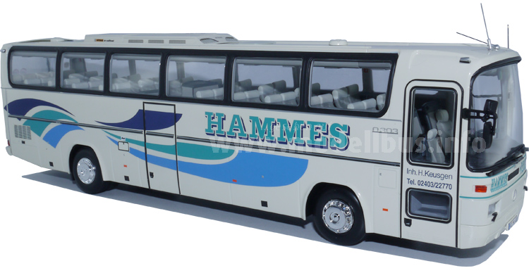 Mercedes-Benz O 303-15 RHD Minichamps 1/43 - modellbus.info