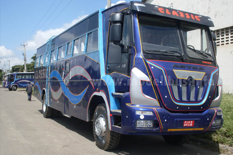 Astra HD9 mit Tekne-Aufbau - modellbus.info