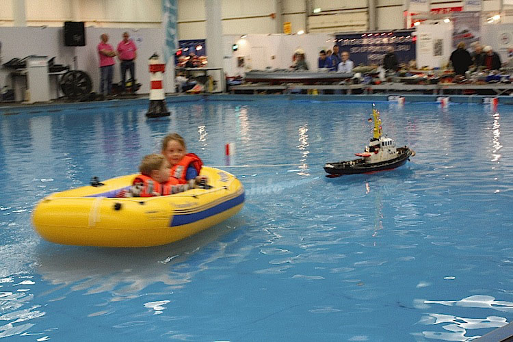 Generation Zukunft auf der Intermodellbau 2014 - modellbus.info