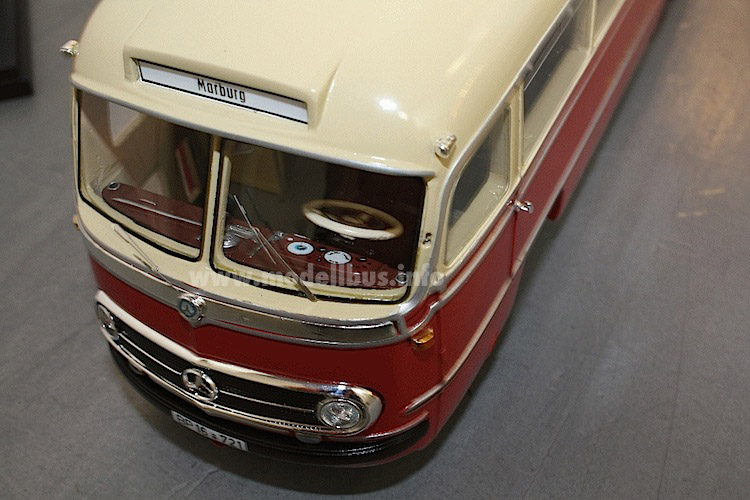 Mo Miniatur Handmuster Mercedes O 321 H - modellbus.info