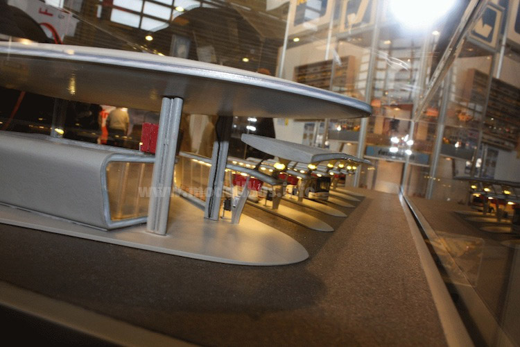 Viesmann/Kibri - ZOB Halle - modellbus.info