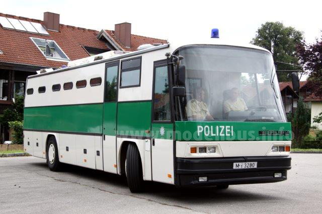 Neoplan Gefangenentransporter GTO - modellbus.info