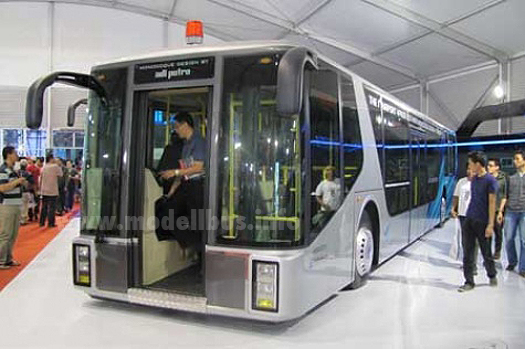 Adi Putro Apron Bus modellbus.info