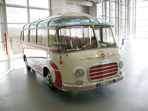Setra S 6 modellbus info