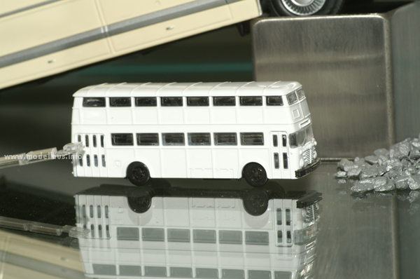 Bssing D2U Minichamps modellbus info