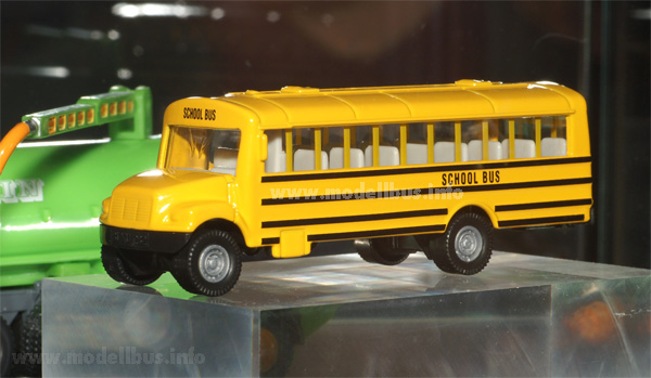 Siku Schulbus klein modellbus.info