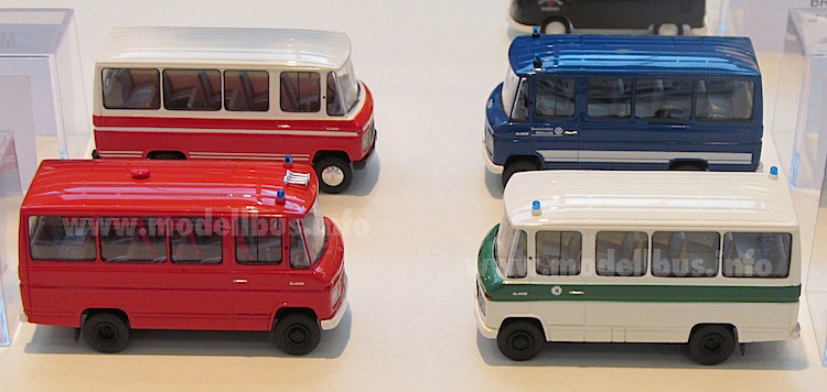 Mercedes-Benz O 309 Brekina modellbus.info