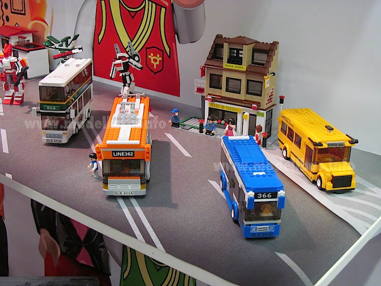 Modellbusse von Sluban modellbus.info