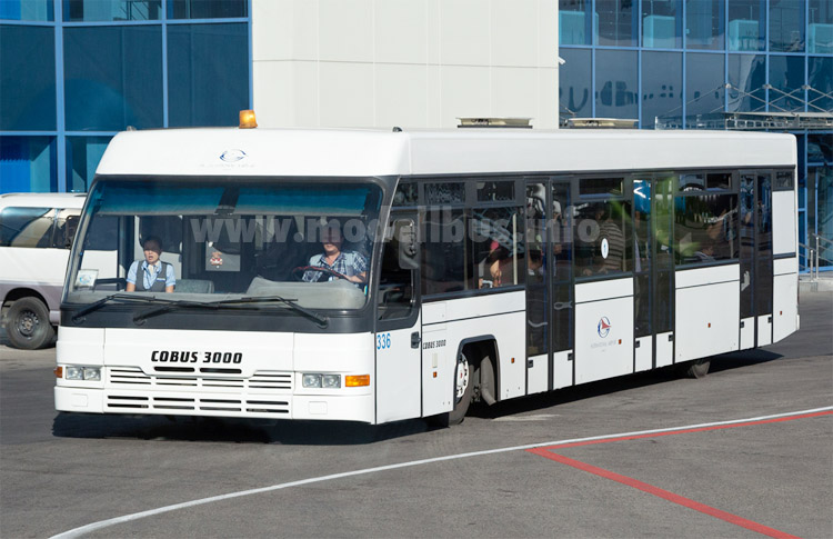 Cobus Apron Bus Vorfeldbus modellbus.info